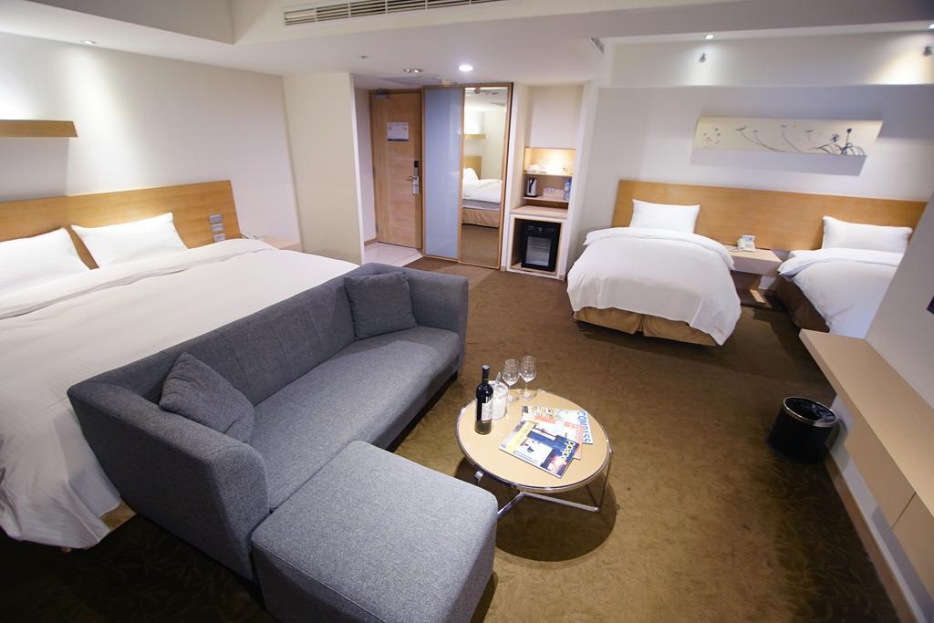 Beacon Hotel Taichung Exterior foto